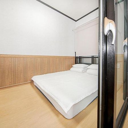 Boryeong Daecheon Sun And Moon Pension Екстер'єр фото