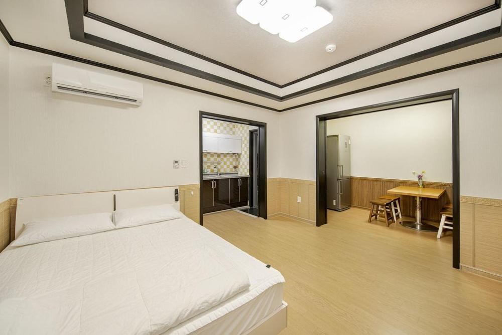 Boryeong Daecheon Sun And Moon Pension Екстер'єр фото